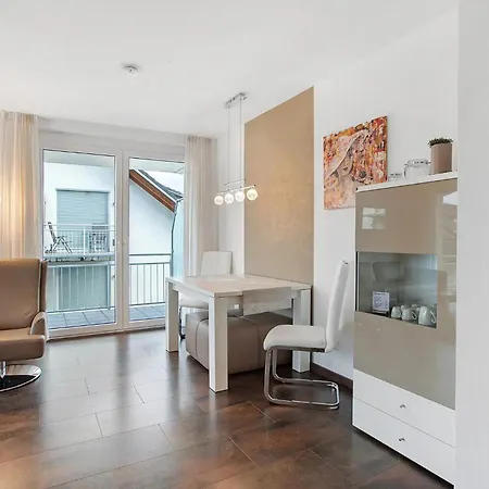 Wohlfuehl-apartment Mit Parklatz Und Zwei Balkonen - Sonnenlicht *