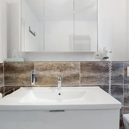 Appartamento Wohlfuehl-apartment Mit Parklatz Und Zwei Balkonen - Sonnenlicht *