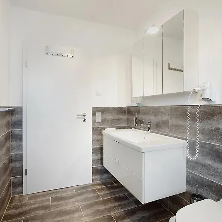 Wohlfuehl-apartment Mit Parklatz Und Zwei Balkonen - Sonnenlicht Lejlighed *